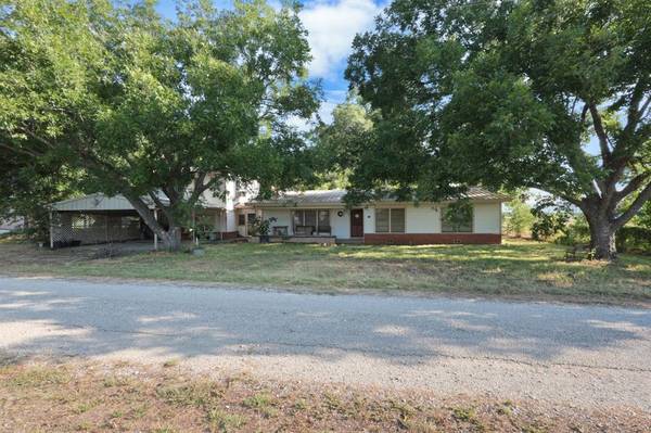 117 Bluebonnett, Paradise, TX 76073