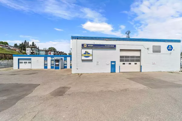 204 41 AVE Northeast, Calgary, AB T2E 2N3