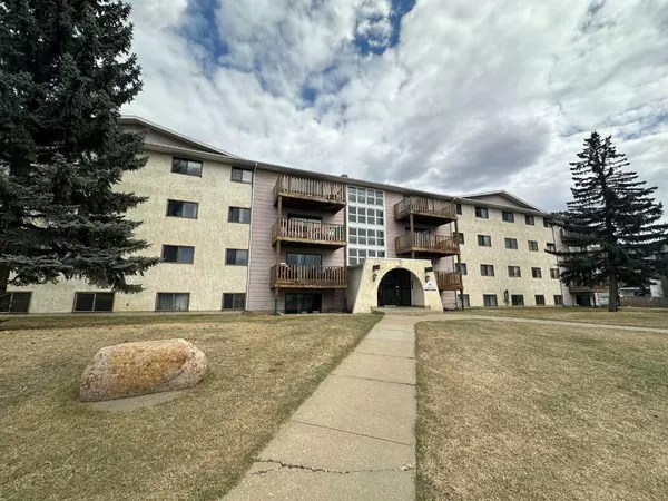 Peace River, AB T8S 1C7,7801 98 ST #319