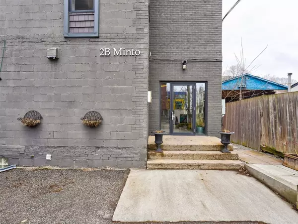 Toronto E01, ON M4L 1B6,2B Minto ST #Loft #1