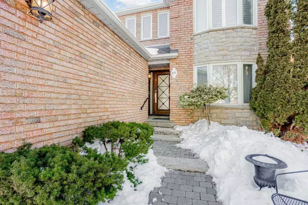 Vaughan, ON L4J 7W3,69 Savoy CRES