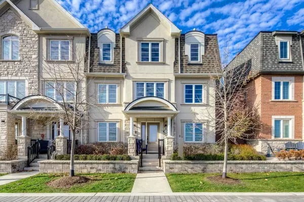 Oakville, ON L6M 0V5,3002 Preserve DR #22