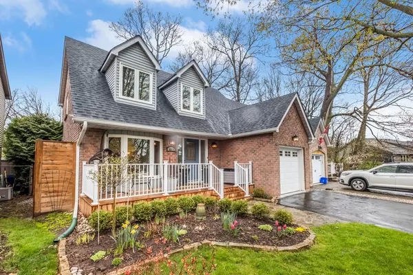 Oakville, ON L6L 5T5,3317 Victoria ST