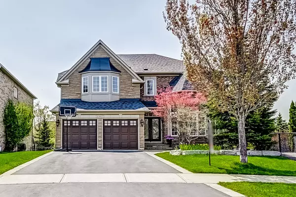 Oakville, ON L6M 4Z1,2487 Highmount CRES