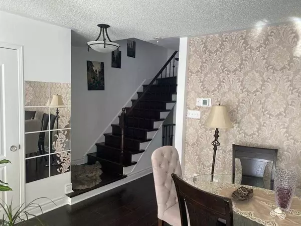 Mississauga, ON L5M 6E8,5530 Glen Erin DR #89