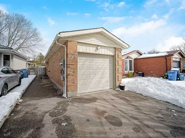 Guelph, ON N1G 4M5,704 Scottsdale DR