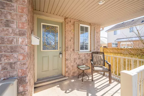 Cambridge, ON N1T 1X7,9 Crawford CRES