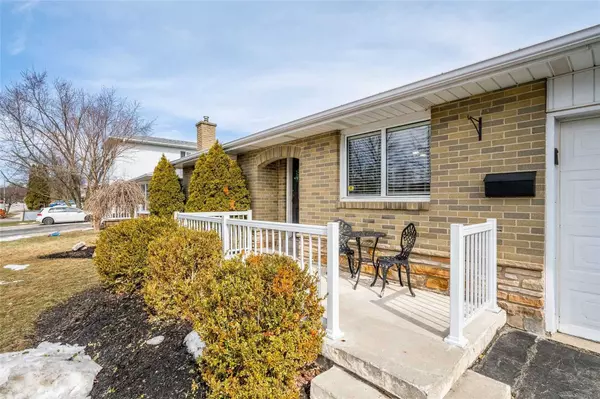 Kitchener, ON N2M 2H4,8 Markwood DR