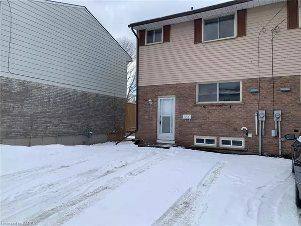 Frontenac, ON K7M 6W9,953 OAKVIEW AVE #51