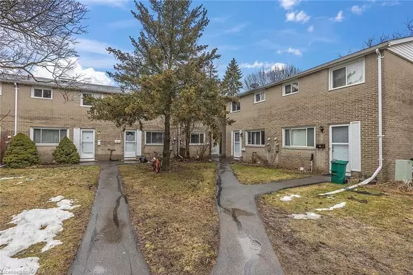 Kingston, ON K7M 2B2,258 QUEEN MARY RD #41