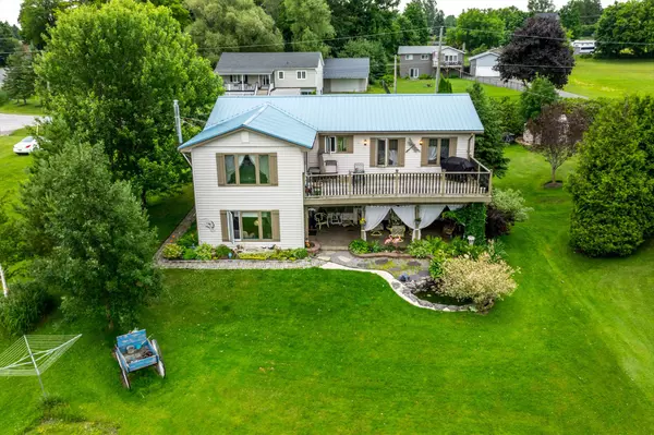 Kawartha Lakes, ON K0M 2C0,16 Helen CRES