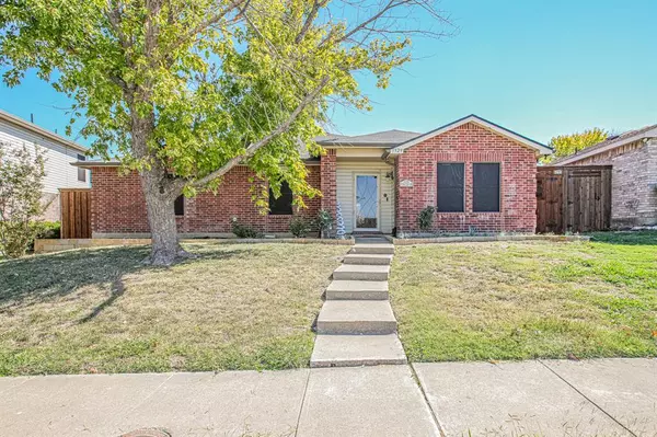 1529 Stewart Drive, Rockwall, TX 75032