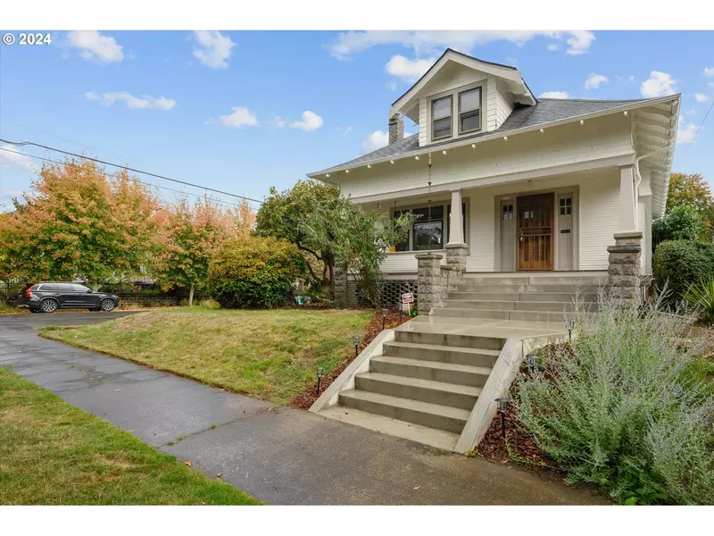 3972 N COLONIAL AVE, Portland, OR 97227