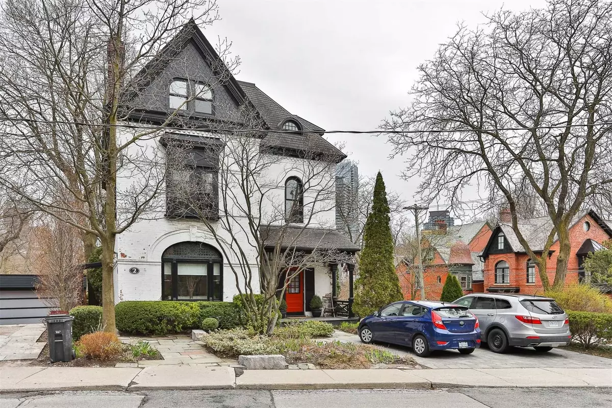 Toronto C09, ON M4W 3B6,2 Meredith CRES #UPPER