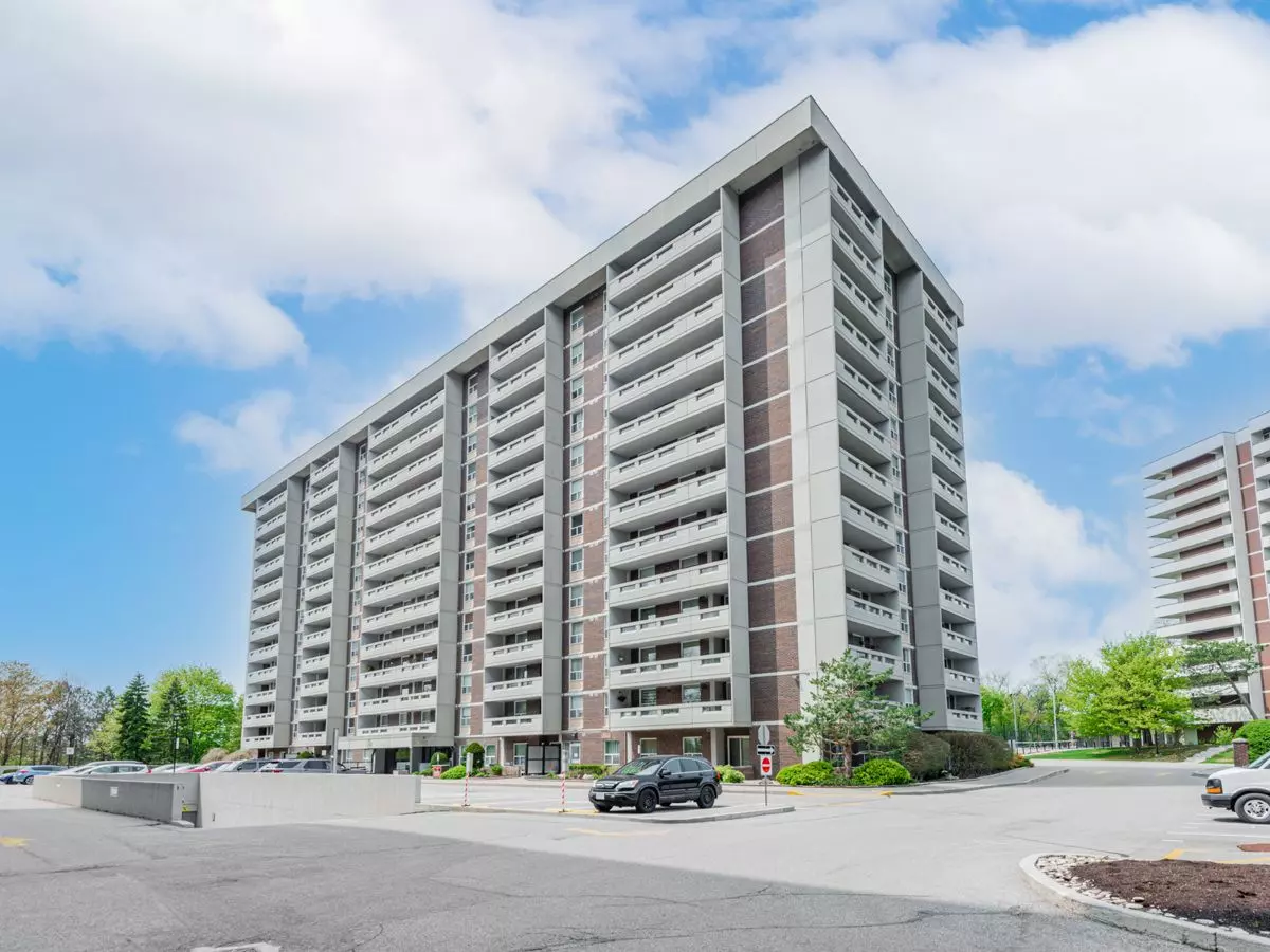 Markham, ON L3T 4T7,60 INVERLOCHY BLVD #706