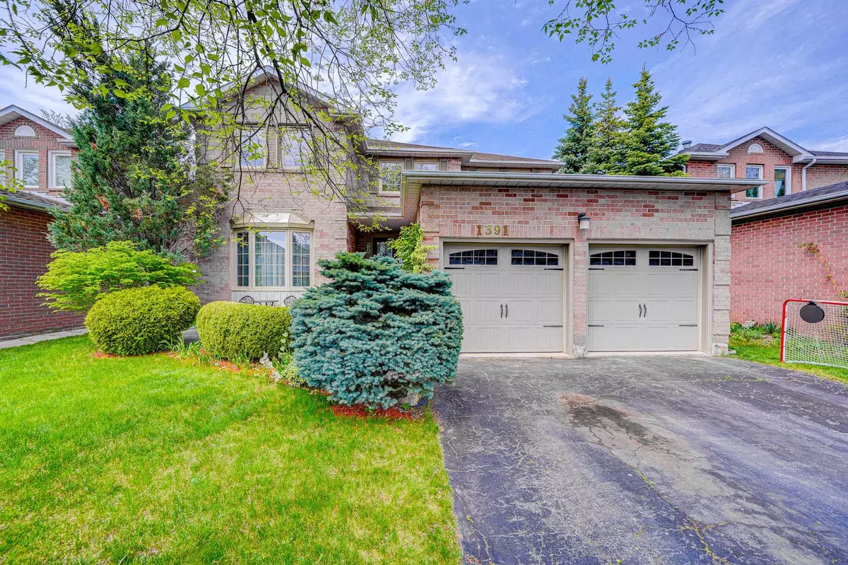 Oakville, ON L6M 2W3,1391 Fieldcrest LN