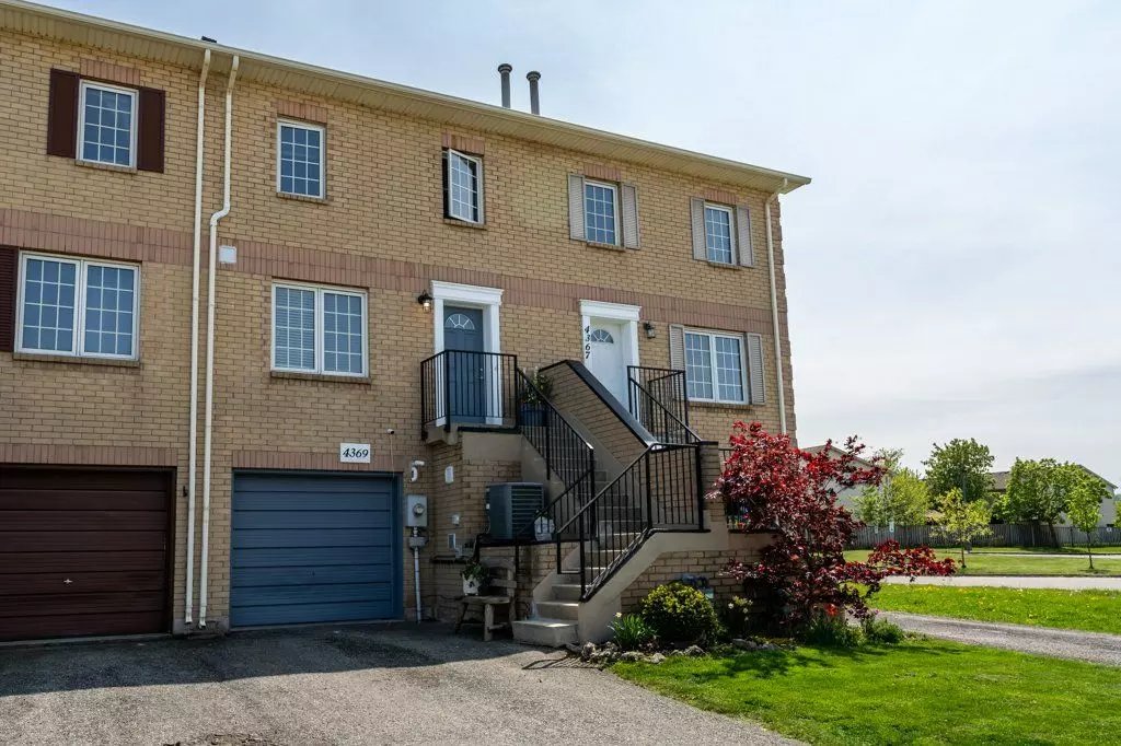 Lincoln, ON L3J 0P4,4369 Arejay AVE