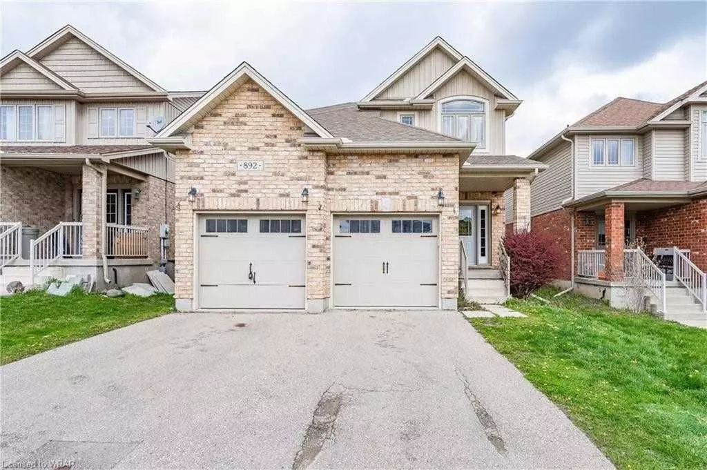 Woodstock, ON N4V 0A8,892 Frontenac CRES