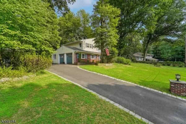 Wyckoff Twp., NJ 07481,308 Joan Pl