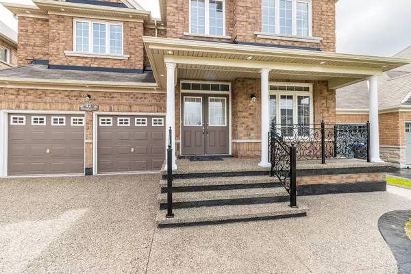 Brampton, ON L6P 3G2,42 Newington CRES