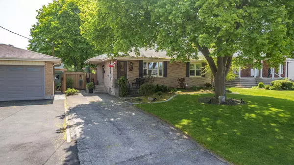 Brantford, ON N3R 4B8,139 Grand ST