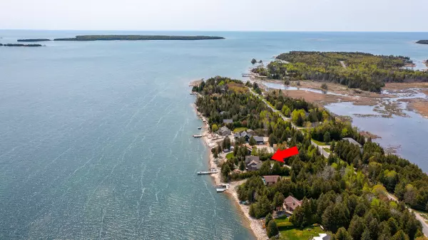 Northern Bruce Peninsula, ON N0H 2M0,261 TAMARAC RD