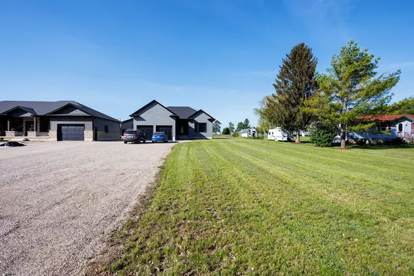 Huron East, ON N2V 2Y6,43832 CRANBROOK RD