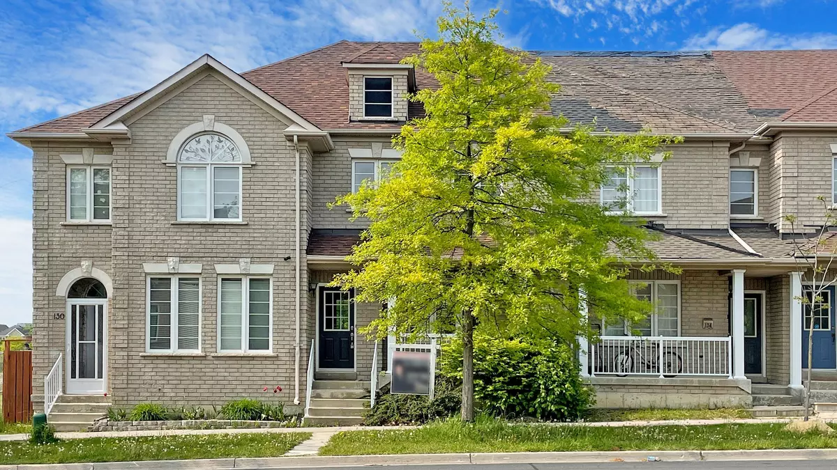 Markham, ON L6C 3B6,132 Bur Oak AVE