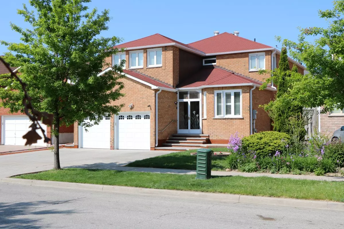 Markham, ON L3S 3C7,5 Irenemount CRES