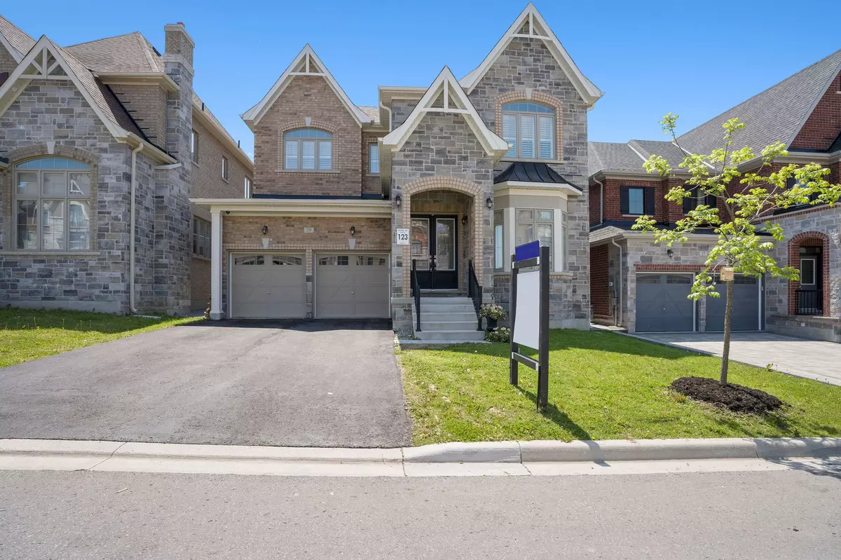 East Gwillimbury, ON L9N 0P9,29 Taurus CRES