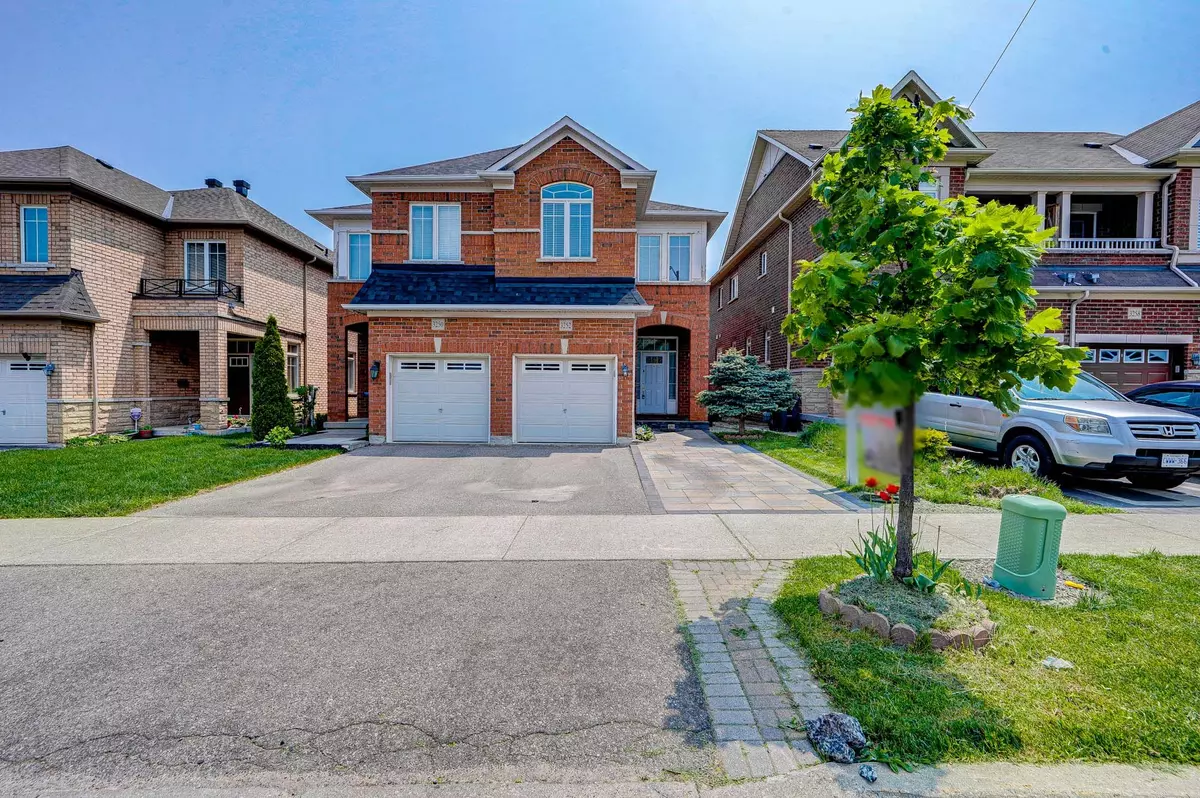 Mississauga, ON L5M 0G7,3252 Sunlight ST