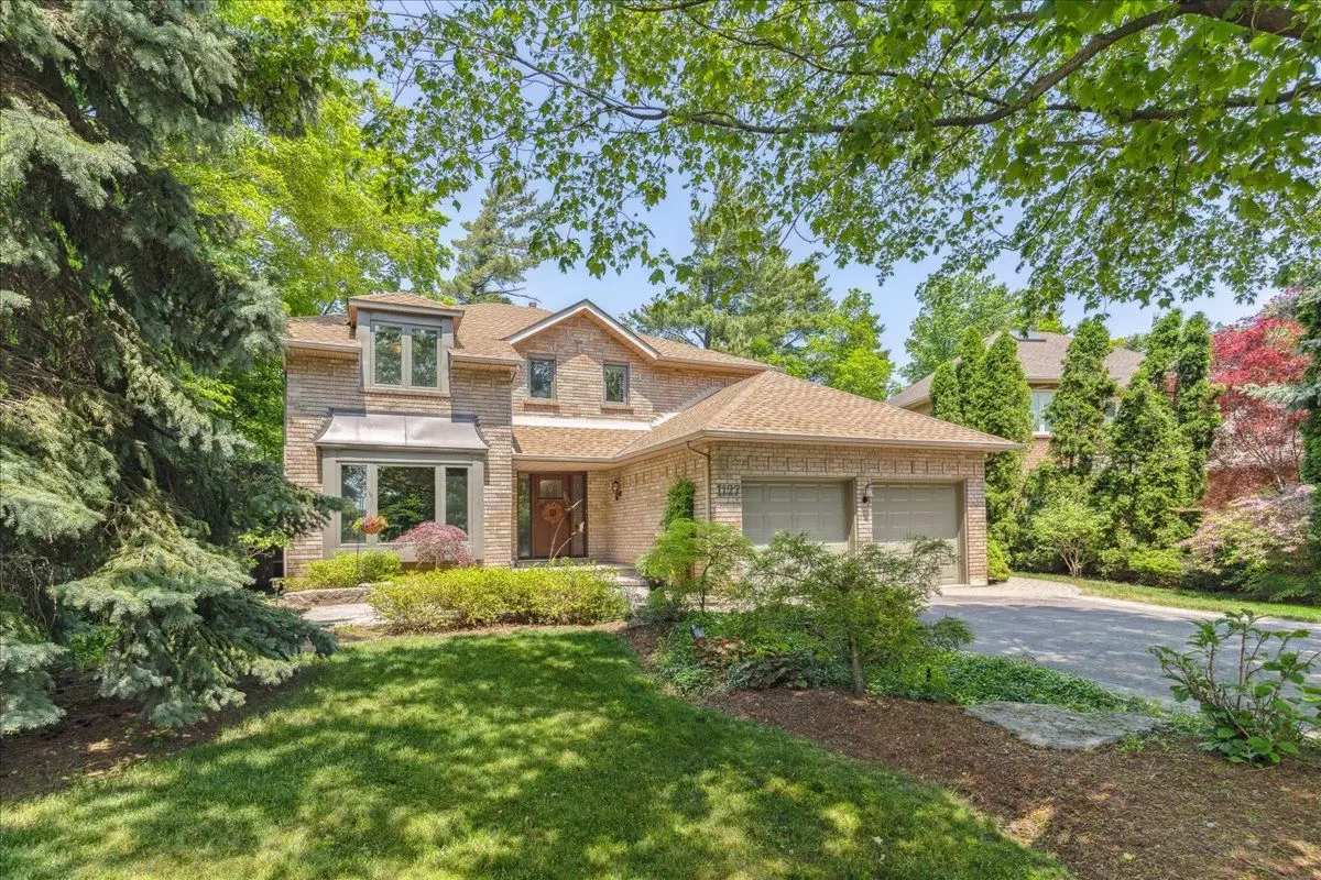 Oakville, ON L6M 2C2,1127 Oakery Woods PL