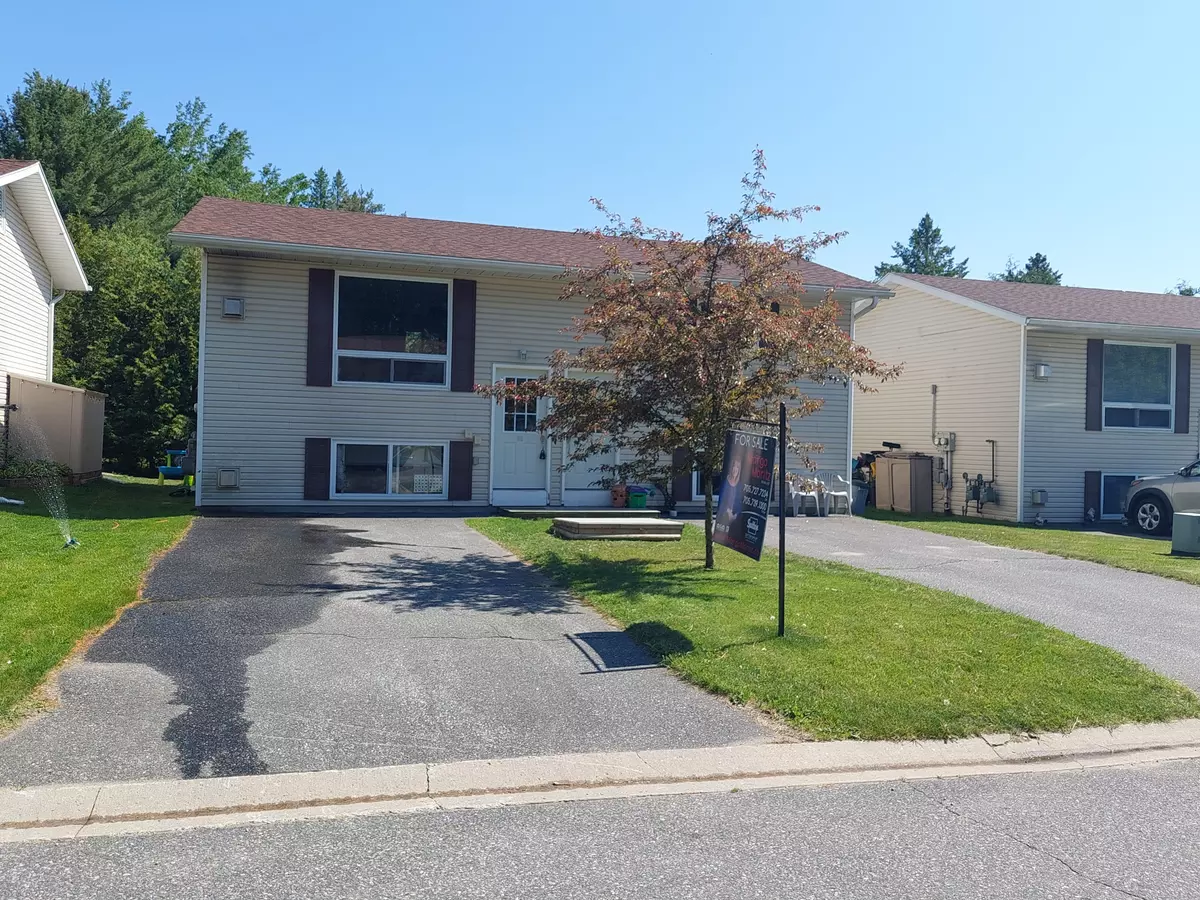 Bracebridge, ON P1L 2H9,200 Pine ST #33