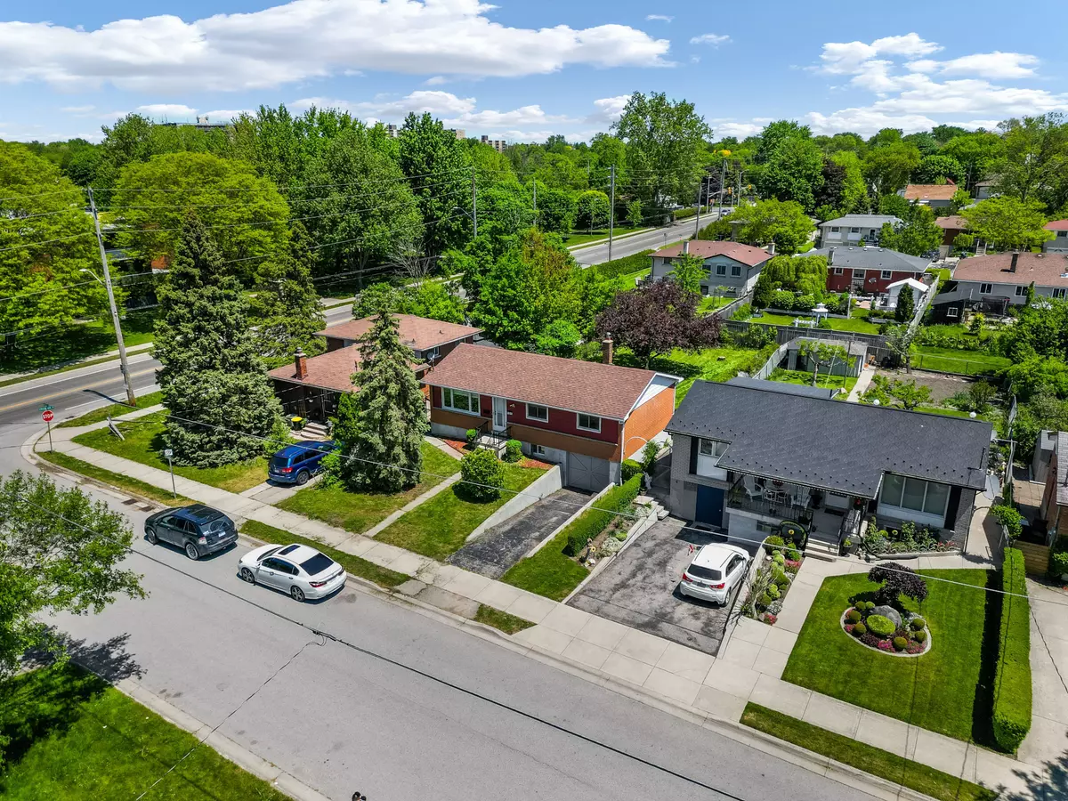 London, ON N5Y 1R4,136 Appel ST