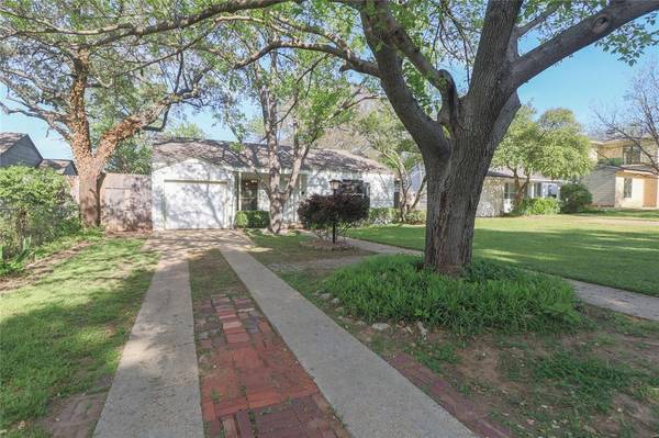 Fort Worth, TX 76107,704 N Bailey Avenue