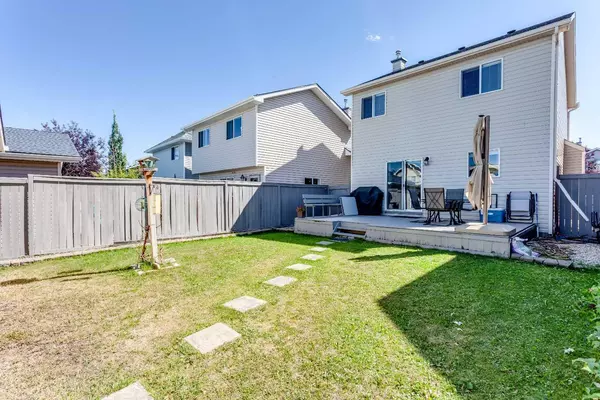 Calgary, AB T2Y 4C8,142 Bridleridge CIR Southwest