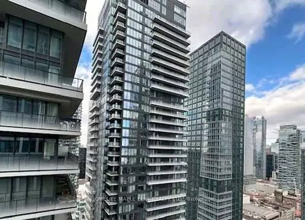 Toronto C01, ON M5V 3W2,55 Mercer ST #3906