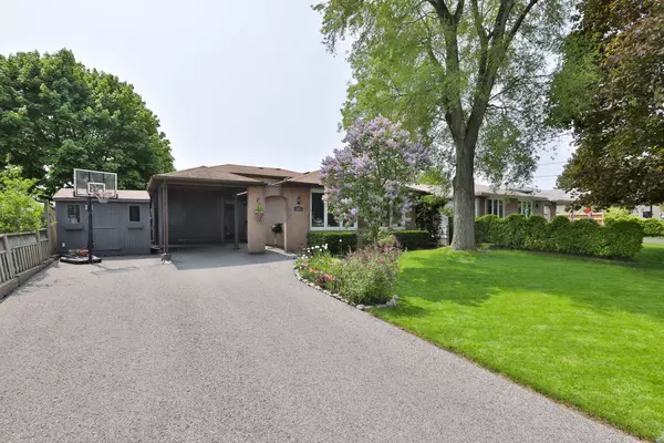 Pickering, ON L1W 2L7,933 Vistula DR