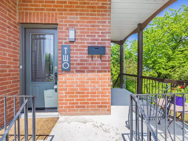 Oakville, ON L6K 1S1,2 Normandy PL