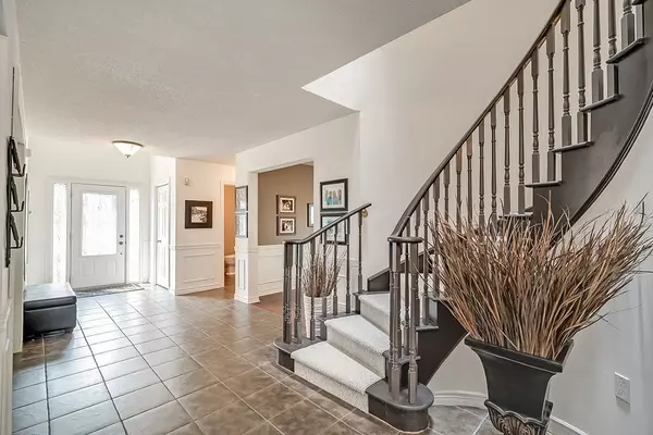 Oakville, ON L6H 5P8,2075 Banbury CRES