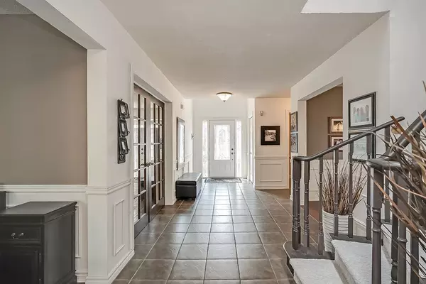 Oakville, ON L6H 5P8,2075 Banbury CRES