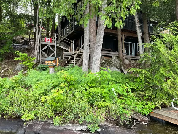 Muskoka Lakes, ON P0C 1H0,13-1000 Kendon RD