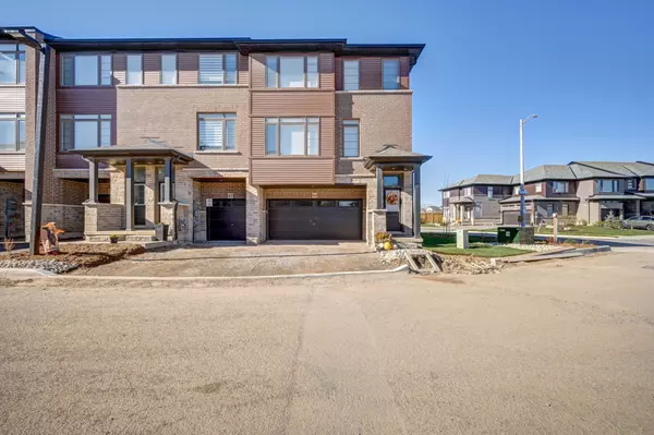 Lincoln, ON L0R 1B4,5000 Connor DR #64