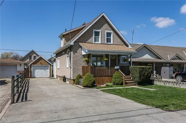 Port Colborne, ON L3K 5A4,17 KNOLL ST