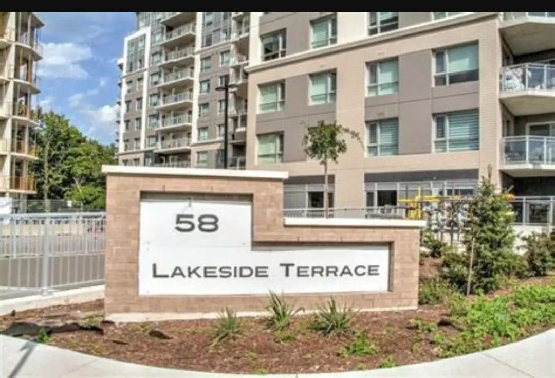 Barrie, ON L4M 0L5,58 Lakeside TER E #216