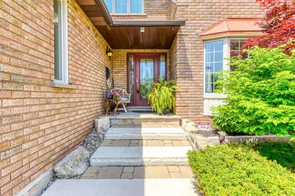 Oakville, ON L6M 2J6,1511 Greenridge CIR