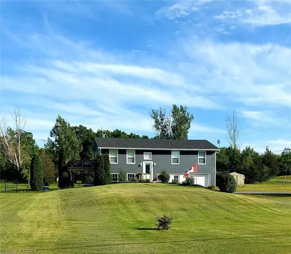 Greater Napanee, ON K7R 3K8,11 FITCHETT RD