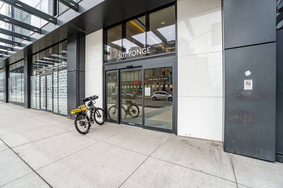 Toronto C01, ON M4Y 0G8,501 Yonge ST #2612
