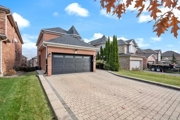 Richmond Hill, ON L4S 2P9,9 CARAMEL CRES