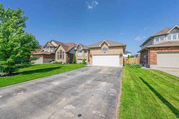 Wellington North, ON N0G 1A0,149 Schmidt DR